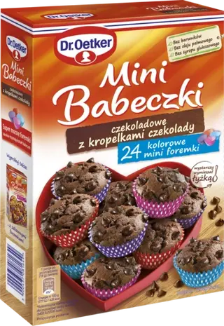 Mini Babeczek czekoladowych z kropelkami czekolady