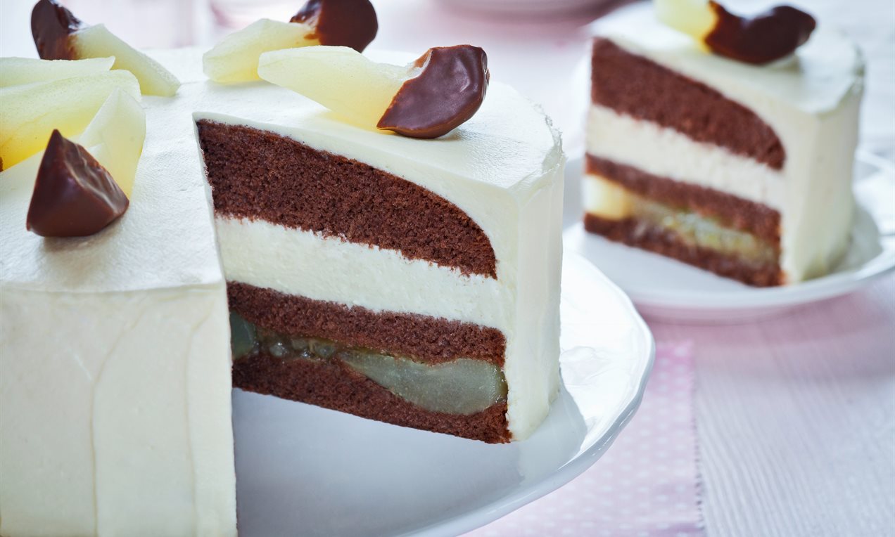 Tort z gruszkami