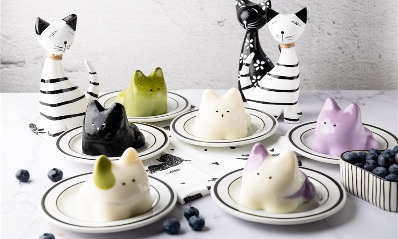 Jiggly cats