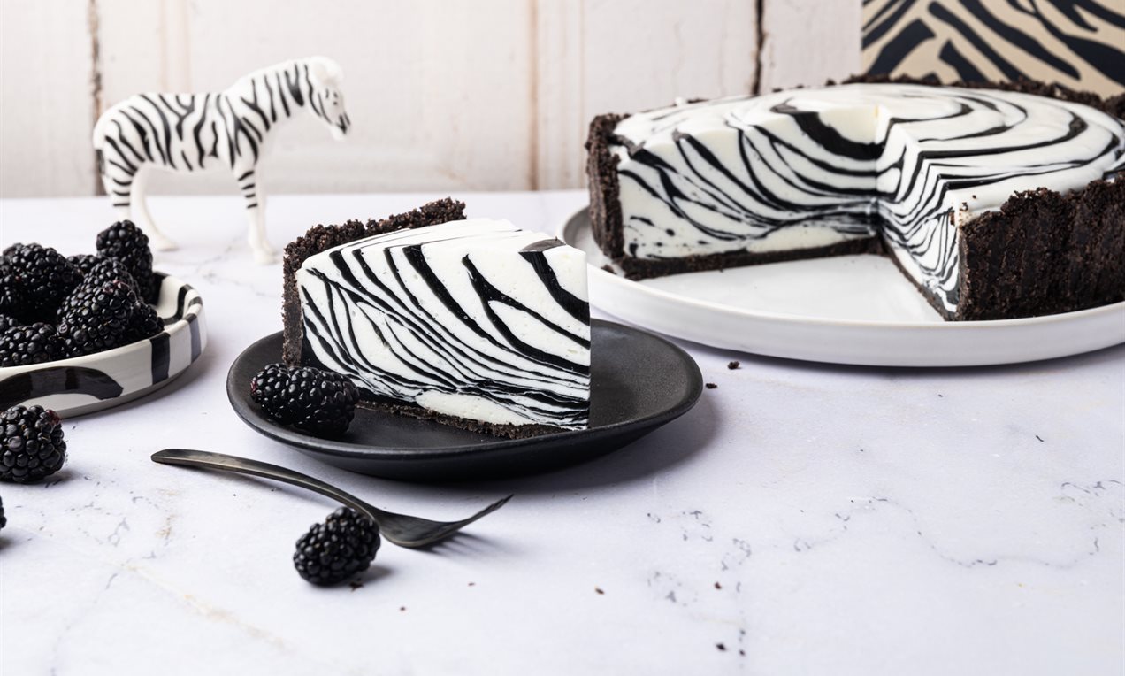 Sernik na zimno Zebra